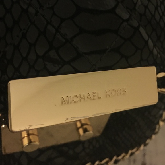 NWT Michael Kors Carine Python Shoulder Bag - Picture 8 of 8